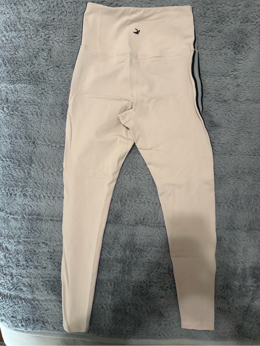 Glyder Soft Pink with side stripes yoga pants